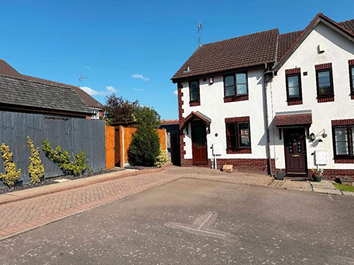 3 Bedroom Terraced House For Sale In Combroke Grove, Hatton Park, Warwick, CV35