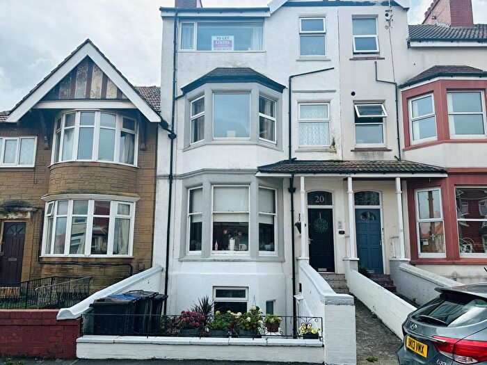 1 Bedroom Flat To Rent In Chatsworth Avenue, FY2
