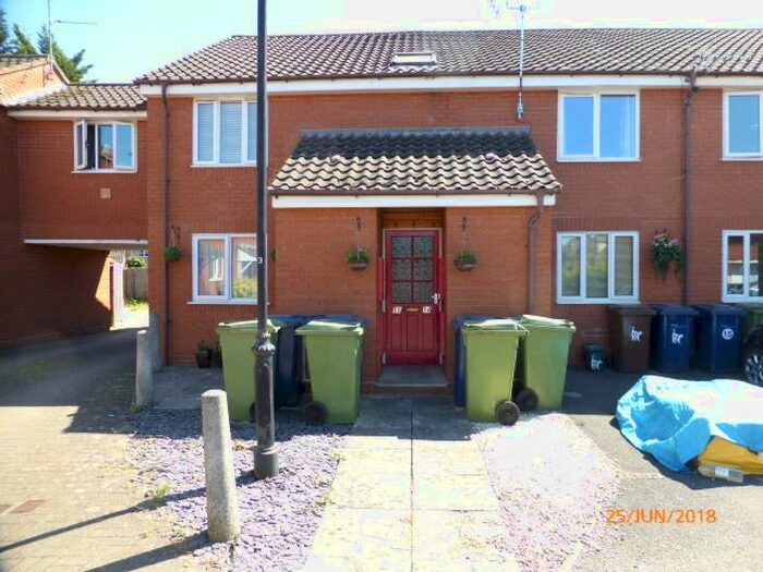 1 Bedroom Flat To Rent In Middlehay Court, Bishops Cleeve, Cheltenham, GL52