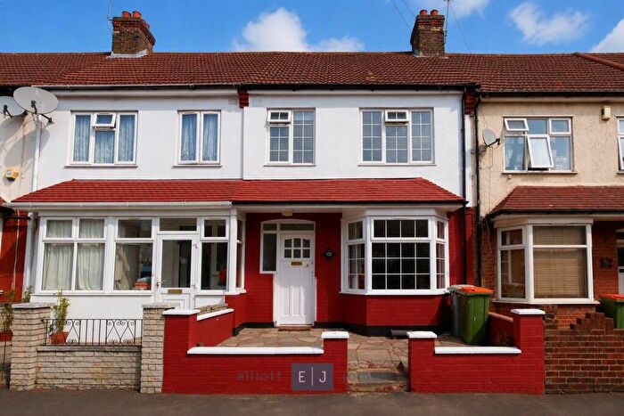 3 Bedroom Terraced House To Rent In Flanders Road, London, E6