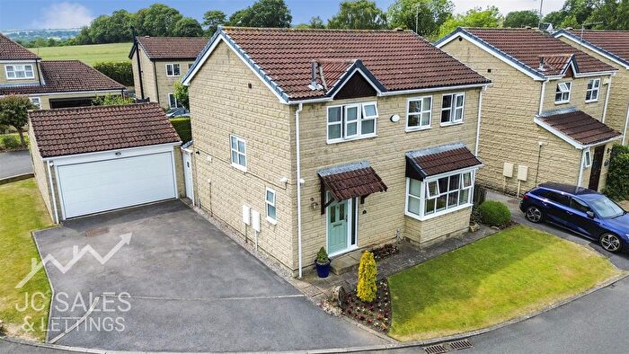 4 Bedroom Detached House For Sale In Cutthorpe Grange, Chesterfield, S41