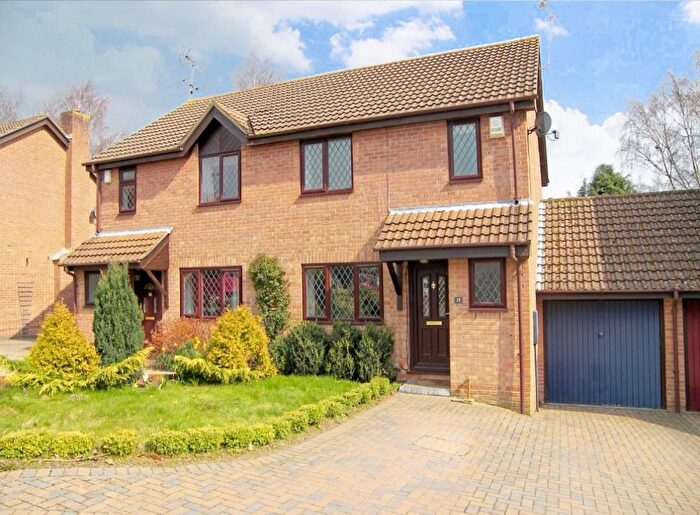 3 Bedroom Property To Rent In Denham Close, Poole, BH17