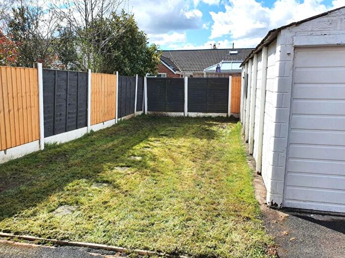 3 Bedroom Semi-Detached House To Rent In Knowsley Close, Houghton, PR5