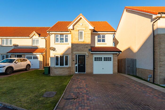 4 Bedroom Villa For Sale In Templar Crescent, Kirkliston, EH29