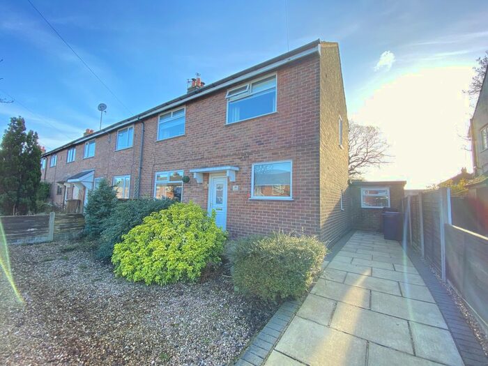 3 Bedroom End Of Terrace House To Rent In Walton Avenue, Preston, PR1