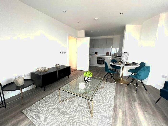 2 Bedroom Flat To Rent In Ashwell House, Merrick Road, Southall, UB2