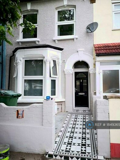 5 Bedroom Terraced House To Rent In Westdown Road, London, E15
