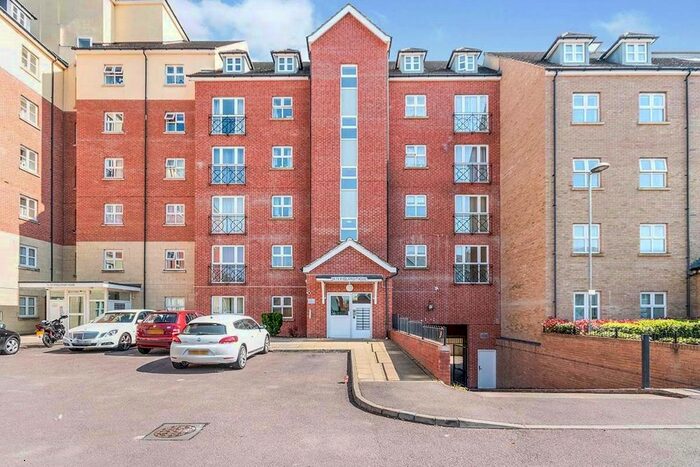 2 Bedroom Flat To Rent In Palgrave Road, Bedford, Bedfordshire, MK42