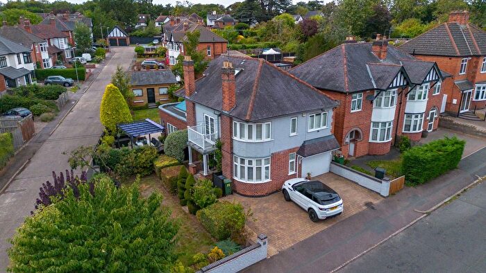 4 Bedroom Detached House For Sale In Curzon Avenue, Birstall, Leicester, LE4