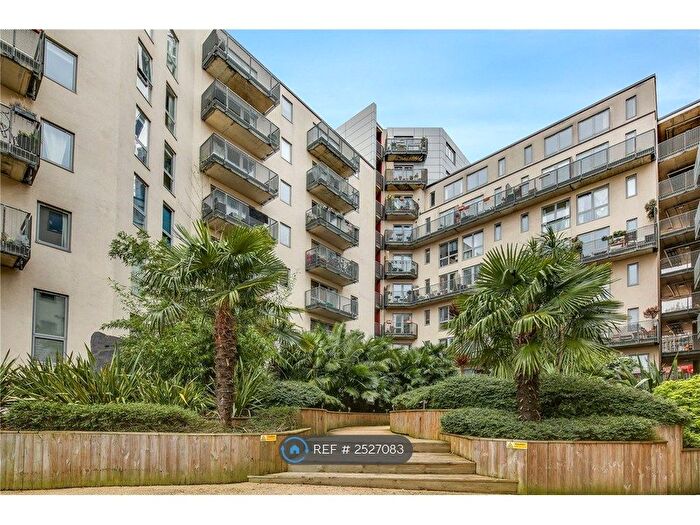 2 Bedroom Flat To Rent In Wick Lane, London, E3