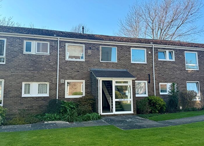 2 Bedroom Flat To Rent In Pevensey Garden Norwich Court, Worthing, BN11