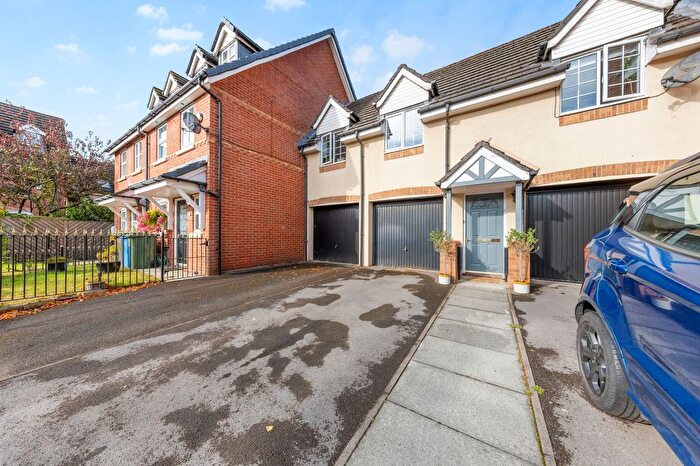 2 Bedroom Flat For Sale In Millbrook Close, Glazebury, WA3
