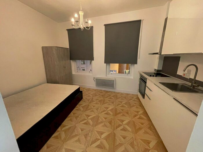 Studio To Rent In Rye Lane, Peckham, SE15