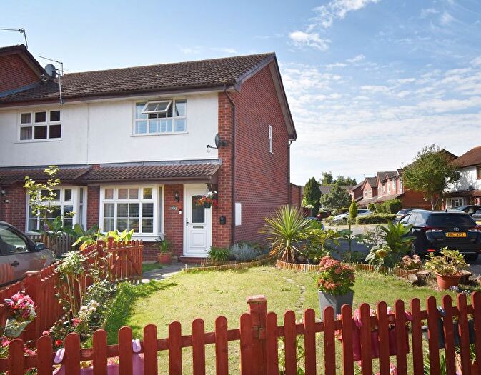 2 Bedroom Terraced House For Sale In Thorneycroft Close, Walton-On-Thames, KT12