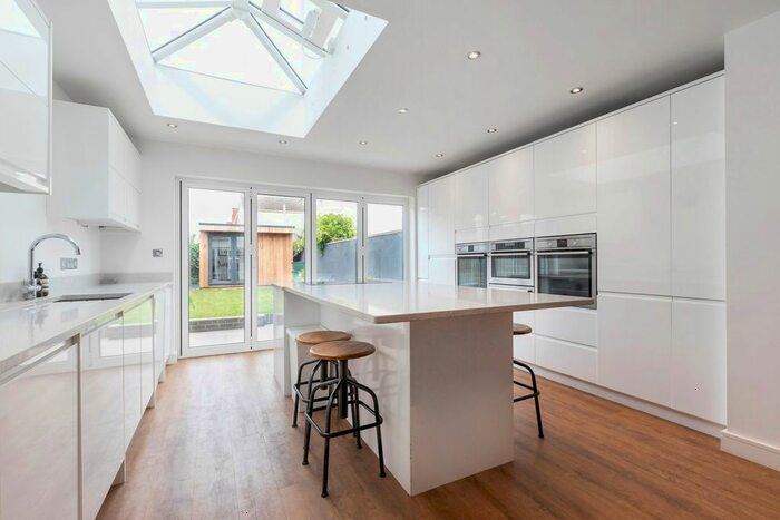 3 Bedroom Terraced House To Rent In Princes Street, Cheltenham, GL52