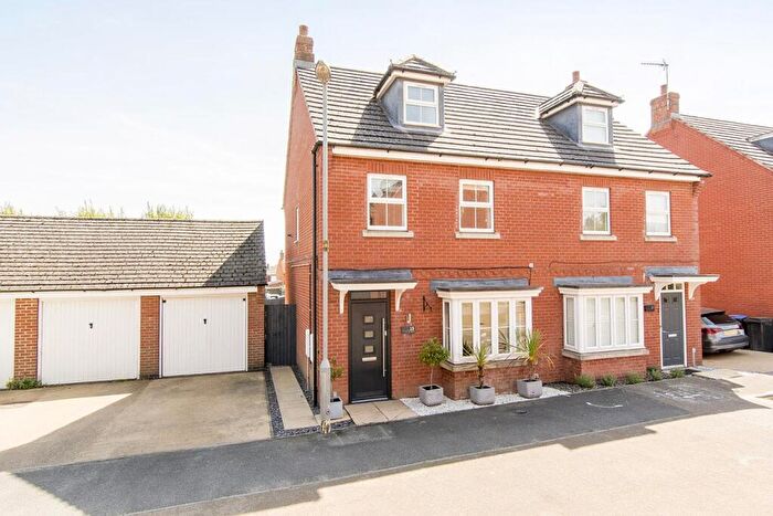 3 Bedroom Semi-Detached House For Sale In Folley Road, Kibworth Beauchamp, Leicester, LE8