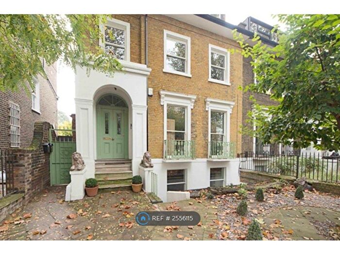 2 Bedroom Maisonette To Rent In Camden Road, London, NW1