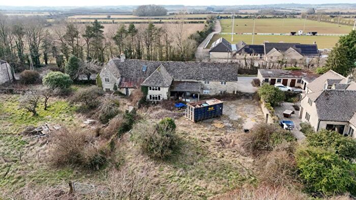 6 Bedroom Barn For Sale In Hailey, Witney, OX29