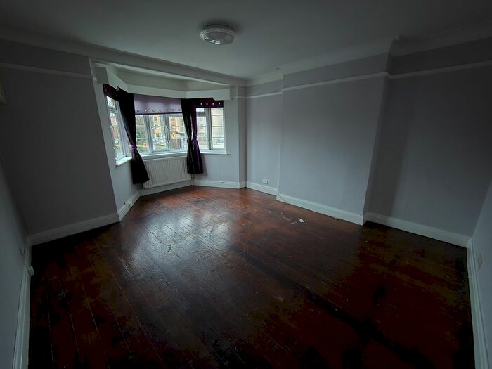 2 Bedroom Flat To Rent In Anerley Road, London, SE20
