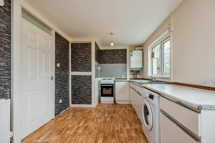2 Bedroom Flat For Sale In Hobart Street, Livingston, West Lothian, EH54