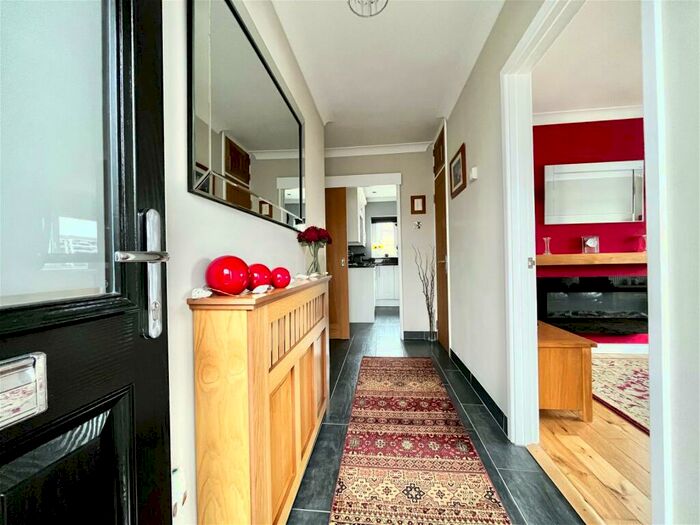 3 Bedroom Detached Bungalow For Sale In Elba Street, Gowerton, Swansea, SA4