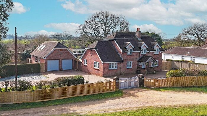 5 Bedroom Detached House For Sale In Pitmore Lane, Sway, Lymington, SO41