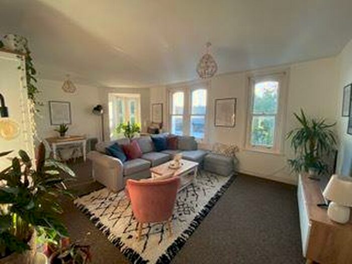 2 Bedroom Flat To Rent In Lark Lane, Liverpool, L17