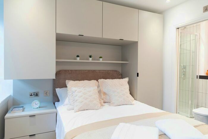 Studio To Rent In Shakespeare Road, London, SE24