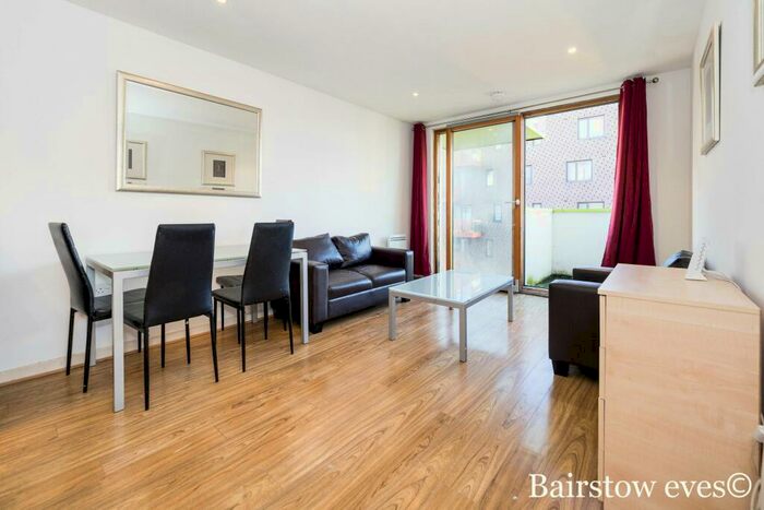 1 Bedroom Flat To Rent In Cutmore Ropeworks, Barking, IG11