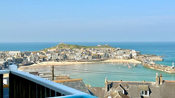 4 Bedroom Town House For Sale In Albert Place, St Ives, Cornwall, TR26