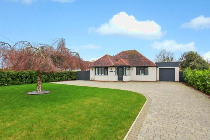 2 Bedroom Bungalow For Sale In Densole Lane, Densole, Folkestone, Kent, CT18