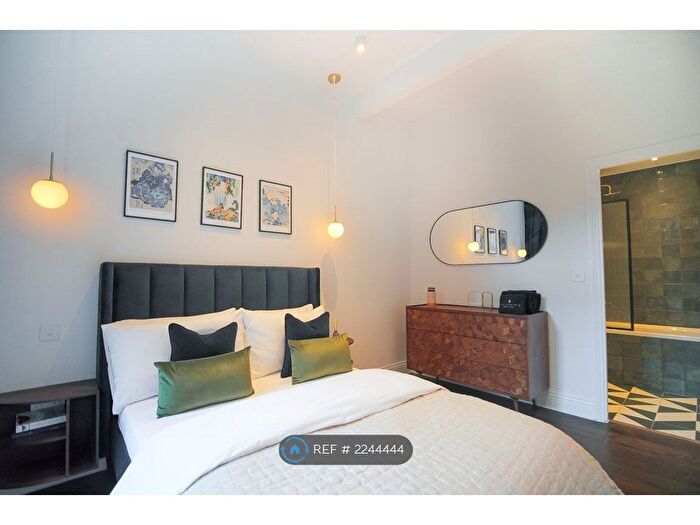 2 Bedroom Flat To Rent In Piccadilly Lofts, Manchester, M1