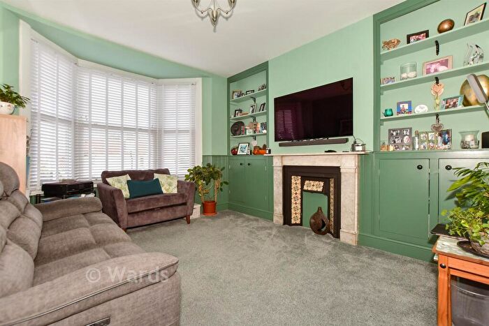 3 Bedroom Apartment For Sale In Mickleburgh Hill, Herne Bay, Kent, CT6