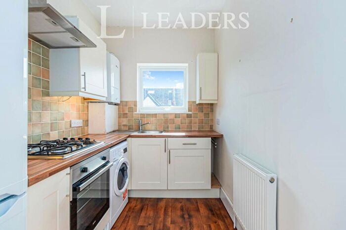 1 Bedroom Flat To Rent In Melrose Avenue, Mitcham, CR4