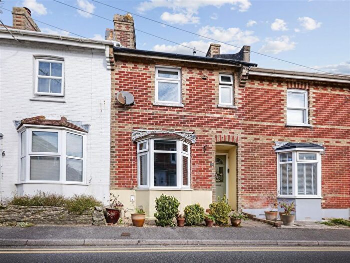 2 Bedroom Terraced House For Sale In Beaconsfield Road, Christchurch, BH23