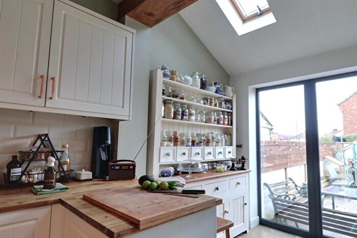 3 Bedroom Terraced House For Sale In Gainsborough Road, Crewe, CW2
