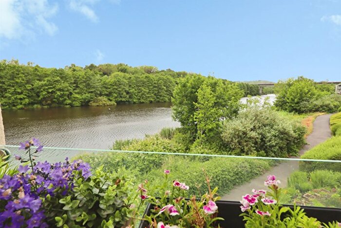 1 Bedroom Flat For Sale In Grangemoor Court, Cardiff, CF11