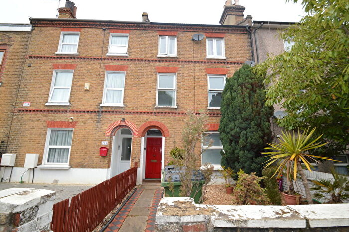 2 Bedroom Flat To Rent In Herbert Road, London, SE18