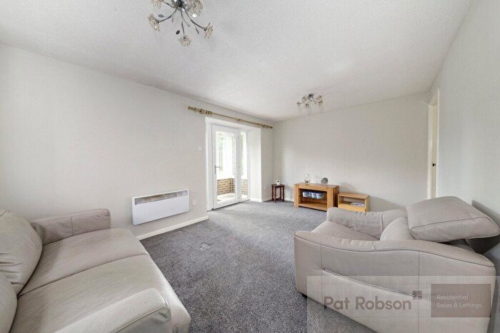 1 Bedroom Apartment To Rent In Bellingham Court, Kenton, Newcastle Upon Tyne, NE3