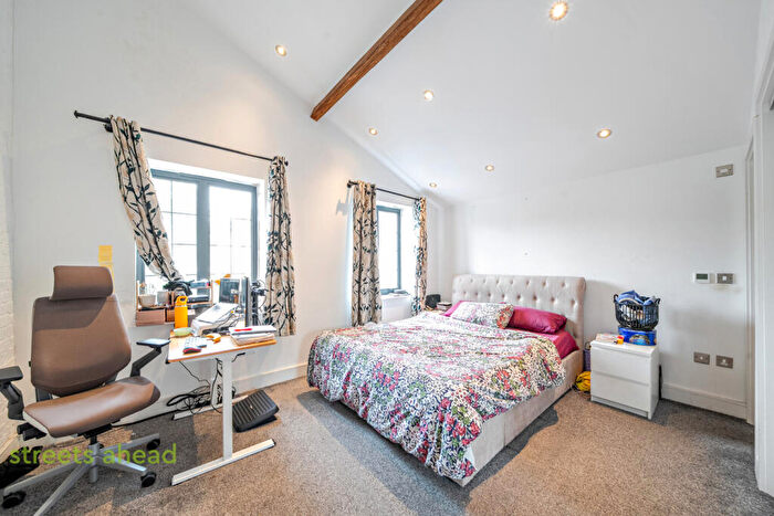 2 Bedroom Apartment To Rent In Wandle Road, Beddington, Croydon, CR0