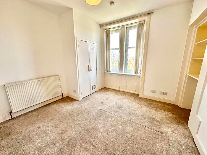 2 Bedroom Flat To Rent In Bonhill Road, Dumbarton, West Dunbartonshire, G82
