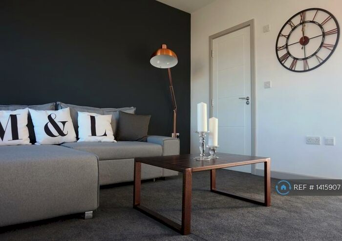 4 Bedroom Terraced House To Rent In Dun Field, Sheffield, S3