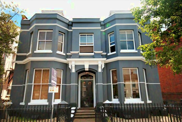 2 Bedroom Apartment To Rent In Leam Terrace, Leamington Spa, CV31