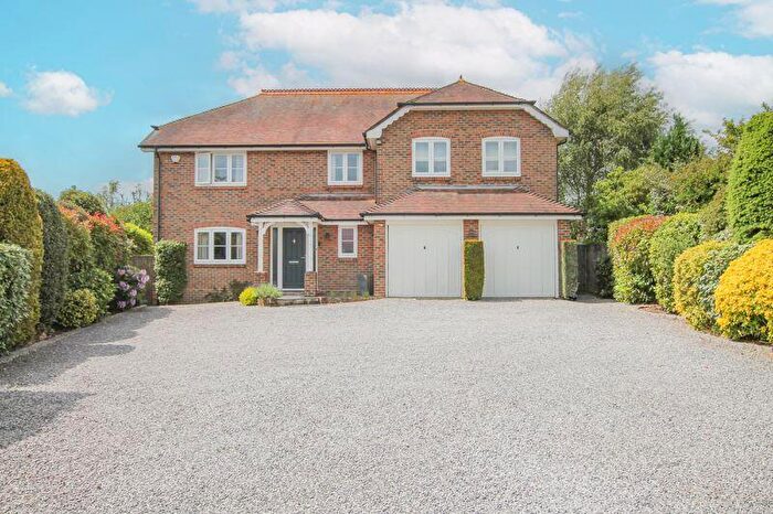 5 Bedroom Detached House To Rent In Winchester Street, Botley, SO30