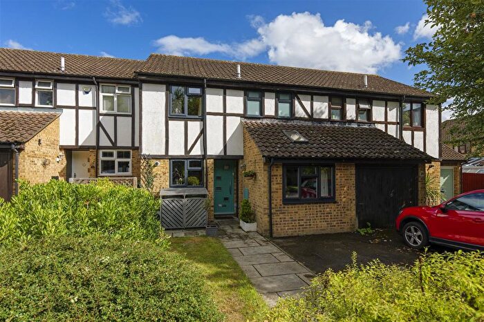 4 Bedroom Terraced House For Sale In Blacksmith Drive, Weavering, ME14