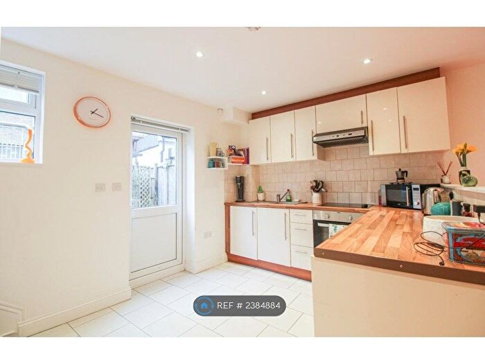 2 Bedroom Detached House To Rent In Alexandra Road, Croydon, CR0