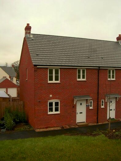 3 Bedroom Semi-Detached House To Rent In Whitestone Drive, Tiverton, EX16