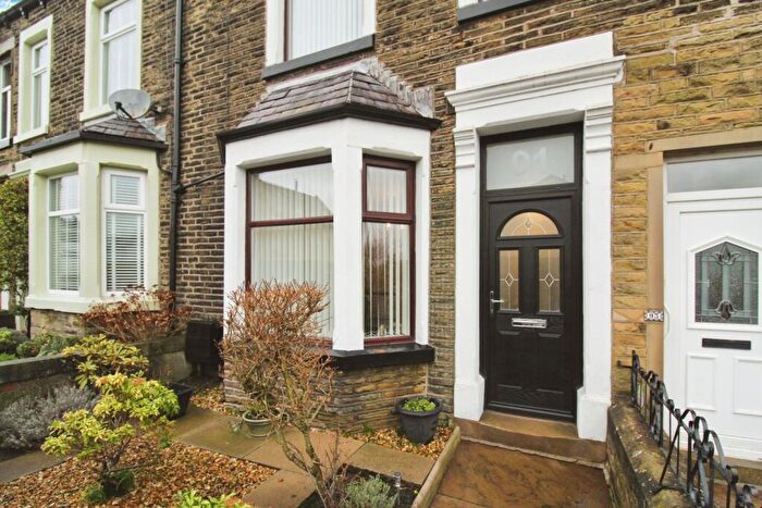 3 Bedroom Terraced House For Sale In Keighley Road, Colne, Lancashire, BB8