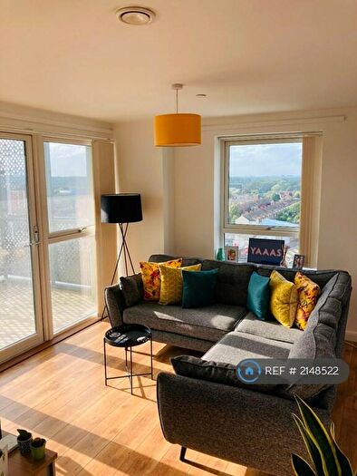 2 Bedroom Flat To Rent In Cannon Road, London, N17