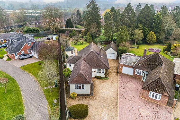 3 Bedroom Detached House For Sale In Poplar Grove, Kennington, OX1